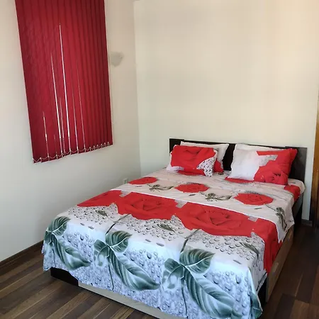 ред хаус Sunny Beach